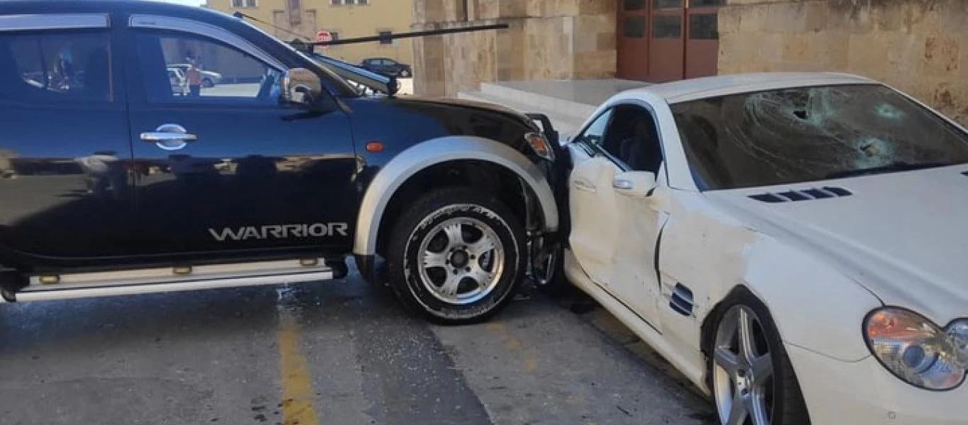 Γιατί ο υπαστυνόμος εμβόλισε το ΙΧ του αστυνομικού του διευθυντή; - Τι λένε οι συνάδελφοί του